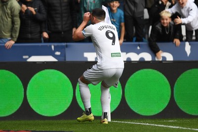 251025 - Swansea City v Norwich City - Sky Bet Championship - Zan Vipotnik of Swansea City celebrates scoring a goal