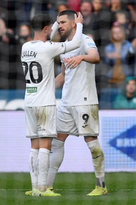 251025 - Swansea City v Norwich City - Sky Bet Championship - Zan Vipotnik of Swansea City celebrates scoring a goal with team mates