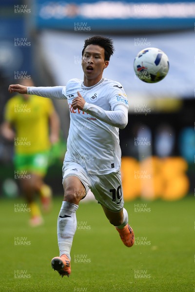 251025 - Swansea City v Norwich City - Sky Bet Championship - Eom Ji-Sung of Swansea City