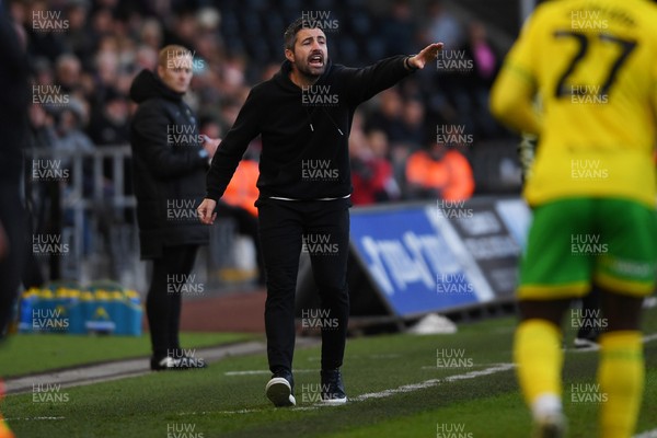 251025 - Swansea City v Norwich City - Sky Bet Championship - Alan Sheehan, Swansea City Manager
