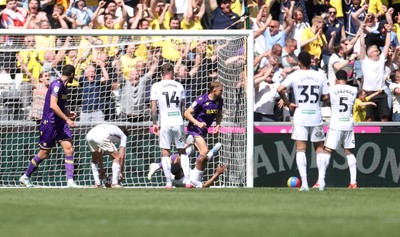 030525 - Swansea City v Oxford United - SkyBet Championship - Michac Helik of Oxford United scores a goal