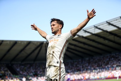 030525 - Swansea City v Oxford United - SkyBet Championship - Liam Cullen of Swansea City celebrates scoring a goal
