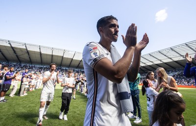 030525 - Swansea City v Oxford United - SkyBet Championship - Kyle Naughton of Swansea City thanks his team mates and supporters on his final game of his career