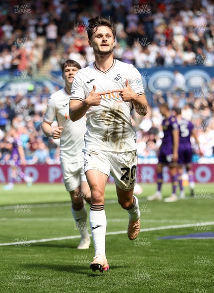 030525 - Swansea City v Oxford United - SkyBet Championship - Liam Cullen of Swansea City celebrates scoring a goal