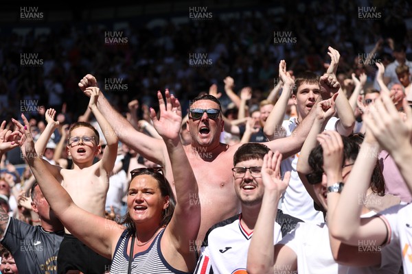 030525 - Swansea City v Oxford United - SkyBet Championship - Swansea fans in the sunshine