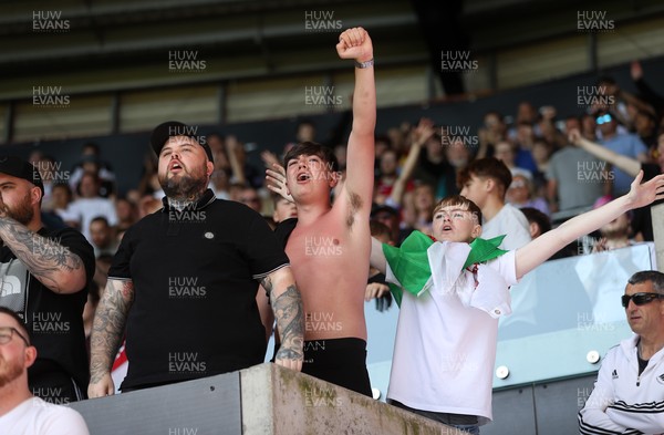 030525 - Swansea City v Oxford United - SkyBet Championship - Swansea fans in the sunshine