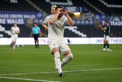 260825 - Swansea City v Plymouth Argyle - Carabao Cup - Zan Vipotnik of Swansea City celebrates scoring a goal