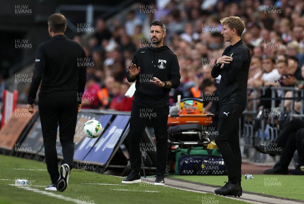 260825 - Swansea City v Plymouth Argyle - Carabao Cup - Swansea City Manager Alan Sheehan 