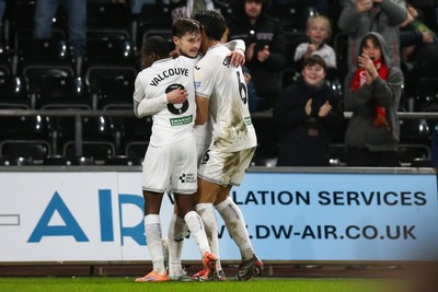 091225 - Swansea City v Portsmouth - Sky Bet Championship - Liam Cullen of Swansea City celebrates after scoring a goal