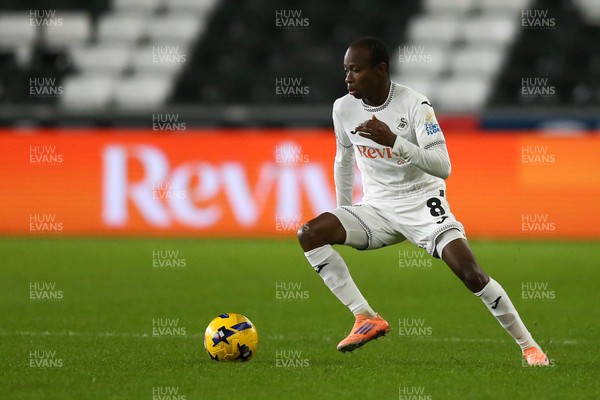091225 - Swansea City v Portsmouth - Sky Bet Championship - Malick Yalcouyé of Swansea City