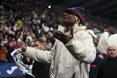 240226 - Swansea City v Preston North End - Sky Bet Championship - Snoop Dogg walks around the pitch before the game