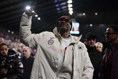 240226 - Swansea City v Preston North End - Sky Bet Championship - Snoop Dogg walks around the pitch before the game