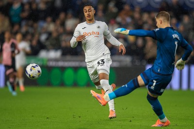 221025 - Swansea City v Queens Park Rangers - Sky Bet Championship - Adam Idah of Swansea City 
