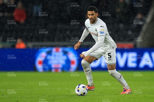 221025 - Swansea City v Queens Park Rangers - Sky Bet Championship - Ben Cabango of Swansea City