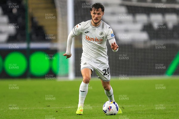 221025 - Swansea City v Queens Park Rangers - Sky Bet Championship - Liam Cullen of Swansea City