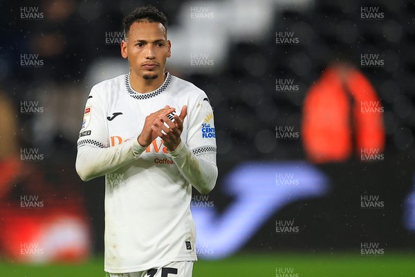 221025 - Swansea City v Queens Park Rangers - Sky Bet Championship - Ronald of Swansea City applauds fans after the game