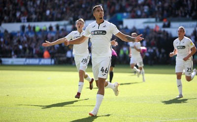 290918 - Swansea City v Queens Park Rangers - SkyBet Championship - Courtney Baker-Richardson of Swansea City celebrates scoring a goal