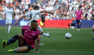 290918 - Swansea City v Queens Park Rangers - SkyBet Championship - Connor Roberts of Swansea City scores a goal