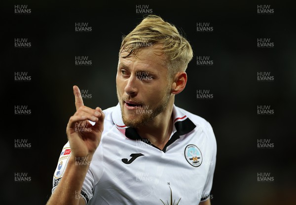 181022 - Swansea City v Reading - SkyBet Championship - Harry Darling of Swansea City