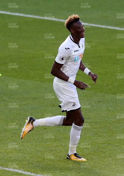 050817 - Swansea City v Sampdoria - Pre Season Friendly - Tammy Abraham of Swansea celebrates scoring a goal