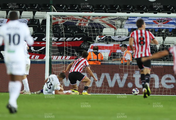 130922 - Swansea City v Sheffield United - SkyBet Championship - Reda Khadra of Sheffield United scores a goal in the last seconds of the game