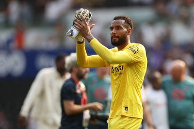 160825 - Swansea City v Sheffield United - SkyBet Championship - Lawrence Vigouroux of Swansea City thanks the fans at full time