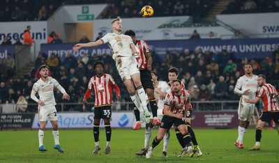 210125  Swansea City v Sheffield United, EFL Sky Bet Championship - Harry Darling of Swansea City heads at goal