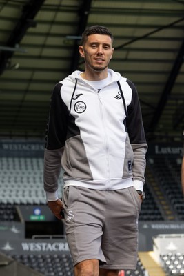 220826 - Swansea City v Sheffield United - Sky Bet Championship - Ross Stewart of Swansea City arrives 