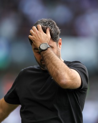 220826 - Swansea City v Sheffield United - Sky Bet Championship - Vítor Matos Manager of Swansea City reacts on the touchline