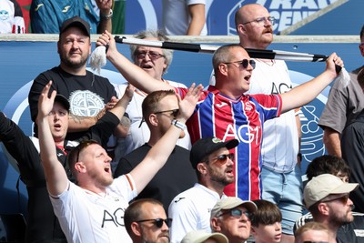 220826 - Swansea City v Sheffield United - Sky Bet Championship - Fans of Swansea City sing