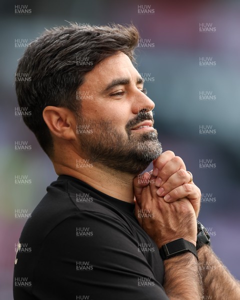 220826 - Swansea City v Sheffield United - Sky Bet Championship - Vítor Matos Manager of Swansea City reacts on the touchline