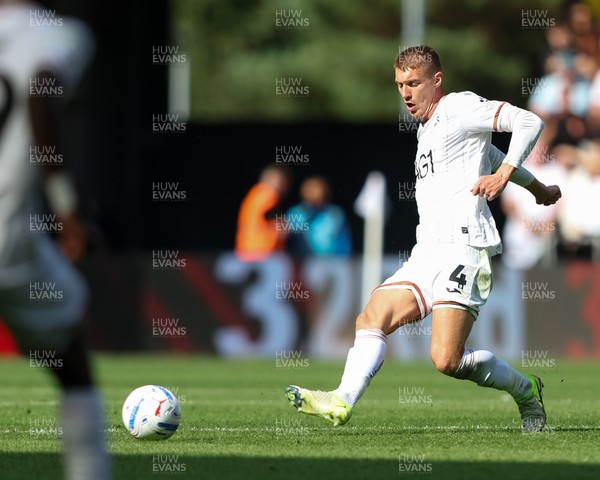 220826 - Swansea City v Sheffield United - Sky Bet Championship - Jay Fulton of Swansea City passes the ball