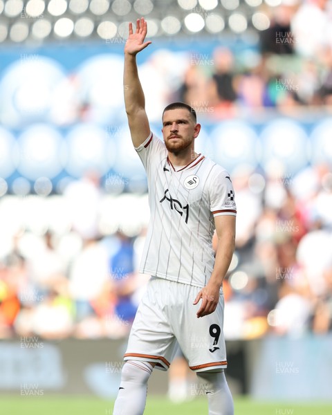 220826 - Swansea City v Sheffield United - Sky Bet Championship - Zan Vipotnik of Swansea City waves at full time 