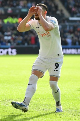 080226 - Swansea City v Sheffield Wednesday - Sky Bet Championship - Zan Vipotnik of Swansea City celebrates scoring a goal