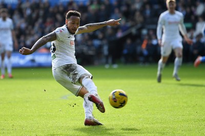 080226 - Swansea City v Sheffield Wednesday - Sky Bet Championship - Ronald of Swansea City has a shot on goal