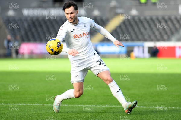 080226 - Swansea City v Sheffield Wednesday - Sky Bet Championship - Liam Cullen of Swansea City