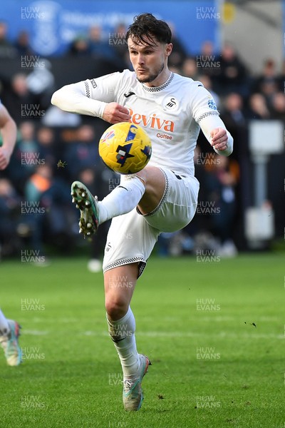 080226 - Swansea City v Sheffield Wednesday - Sky Bet Championship - Liam Cullen of Swansea City