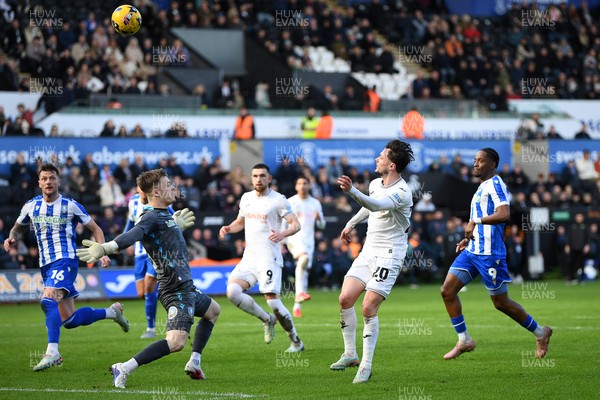 080226 - Swansea City v Sheffield Wednesday - Sky Bet Championship - Liam Cullen of Swansea City hits the bar in his attempt to lob the keeper