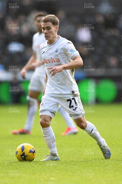 080226 - Swansea City v Sheffield Wednesday - Sky Bet Championship - Leo Walta of Swansea City