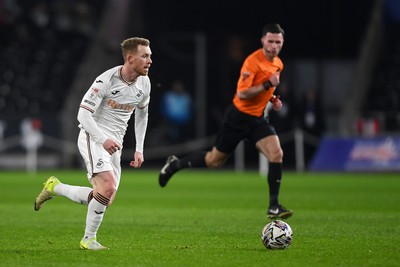 120225 - Swansea City v Sheffield Wednesday - Sky Bet Championship - Lewis O'Brien of Swansea City