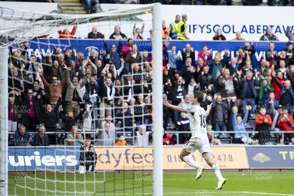 230923 - Swansea City v Sheffield Wednesday - Sky Bet Championship - Charlie Patino of Swansea City celebrates scoring his sides third goal 