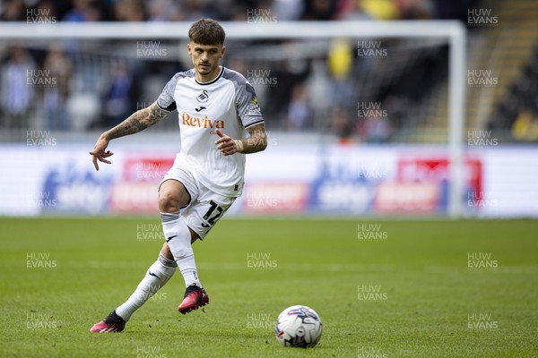 230923 - Swansea City v Sheffield Wednesday - Sky Bet Championship - Jamie Paterson of Swansea City in action