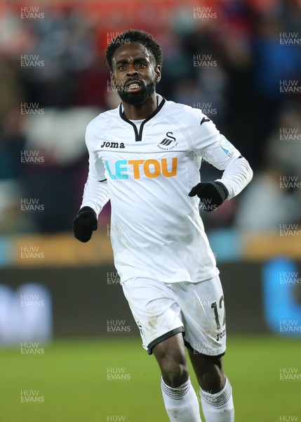 270218 - Swansea City v Sheffield Wednesday, FA Cup Fifth Round Replay - Nathan Dyer of Swansea City celebrates after scoring the second goal