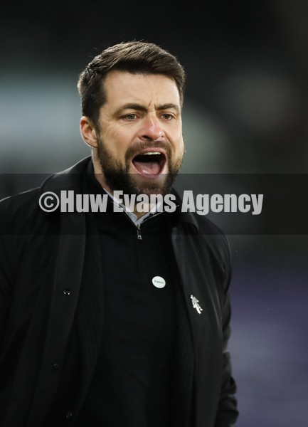 080122 - Swansea City v Southampton, FA Cup - Swansea City head coach Russell Martin reacts during the match