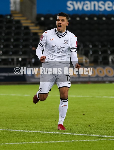 080122 - Swansea City v Southampton, FA Cup - Joel Piroe of Swansea City celebrates after scoring goal