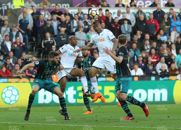 080518 - Swansea City v Southampton, Premier League - Jordan Ayew of Swansea City heads at goal