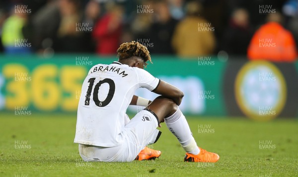 080518 - Swansea City v Southampton, Premier League - Tammy Abraham of Swansea City shows the disappointment at the end of the match