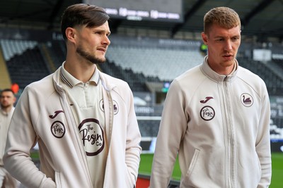 180426 - Swansea City v Southampton - Sky Bet Championship - Liam Cullen of Swansea City and Jay Fulton of Swansea City