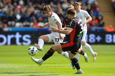 180426 - Swansea City v Southampton - Sky Bet Championship - Goncalo Franco of Swansea City