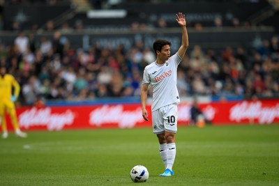 180426 - Swansea City v Southampton - Sky Bet Championship - Eom Ji-Sung of Swansea City
